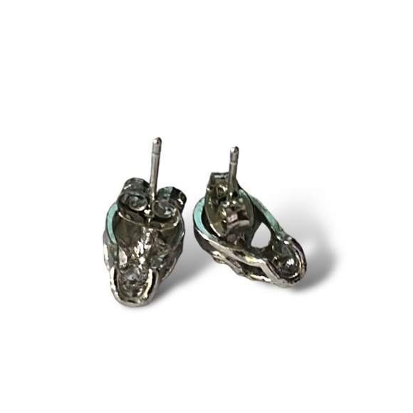 Metal Skull Earrings - Picture 3 of 3